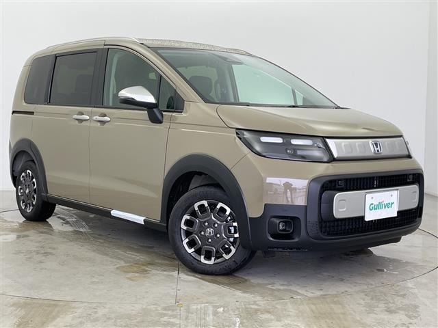 フリード1.5 e:HEV クロスター 4WD