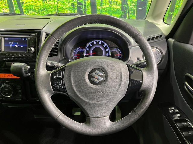 �y�����v�����X�e�A�����O�z�㎿�Ȋv���g�p���邱�ƂŁA��ɂ����������݂ƂĂ��^�]���₷���n���h���ł���