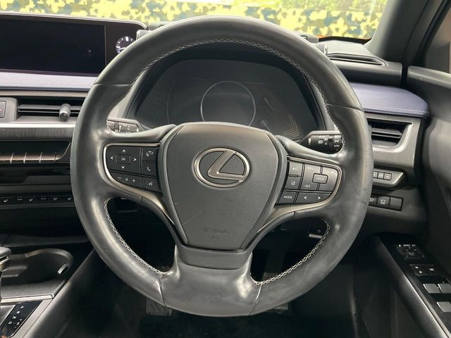 �y�����v�����X�e�A�����O�z�㎿�Ȋv���g�p���邱�ƂŁA��ɂ����������݂ƂĂ��^�]���₷���n���h���ł���