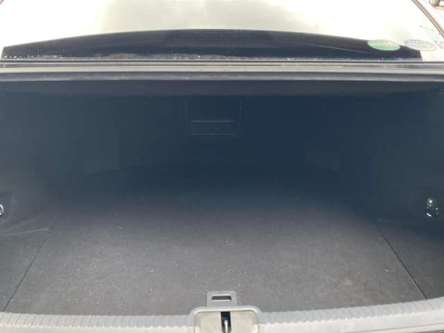 在庫車両に関してはお客様により良いものをご提供する為に品質に拘って仕入れを行っております。各お車の状態はそれぞれですのでご商談時に当店スタッフがご説明させて頂きますのでご安心くださいませ。