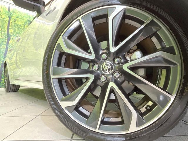 �y����18�C���`�A���~�z�C�[���z�O�ςɃ}�b�`���������A���~�z�C�[���𑕒����Ă���܂��B�e��ЊO�A���~�z�C�[����A�X�^�b�h���X�^�C�����戵�����Ă���܂��B���񂲑��k����������