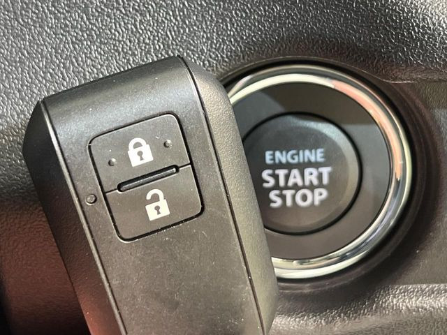 �y�X�}�[�g�L�[�z�J�o����|�P�b�g�ɓ��ꂽ�܂܂ł��h�A�̎{���E�������\�ȃX�}�[�g�L�[�𑕔��B�G���W���̃I���E�I�t�����J�M�����o���K�v����������Ƃ��Ă��֗��ł���