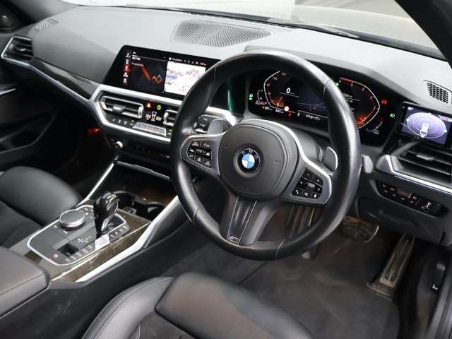 3シリーズツーリング320d xドライブ Mスポーツ  4WD