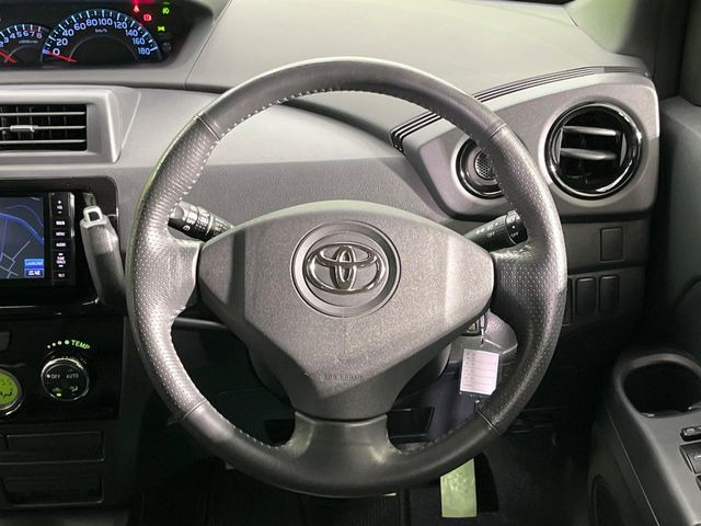 �y�����v�����X�e�A�����O�z�㎿�Ȋv���g�p���邱�ƂŁA��ɂ����������݂ƂĂ��^�]���₷���n���h���ł���