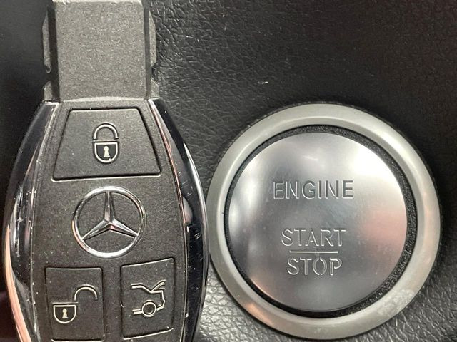 ���L�[���X�S�[(�X�}�[�g�G���g���[�@�\):�L�[���g�킸�ɉ�����G���W���n�����ł���L�[���X�S�[�B�L�[��g�ɂ��邾���Ńh�A�������ł���@�\�B�G���W���n�����{�^�������������ł��B