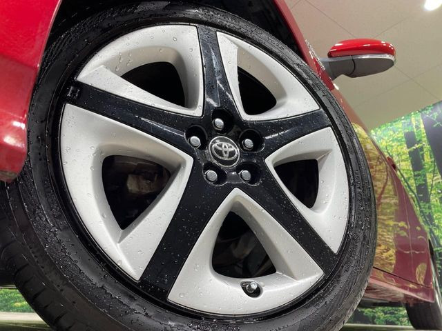 �y����17�C���`�A���~�z�C�[���z�O�ςɃ}�b�`���������A���~�z�C�[���𑕒����Ă���܂��B�e��ЊO�A���~�z�C�[����A�X�^�b�h���X�^�C�����戵�����Ă���܂��B���񂲑��k����������