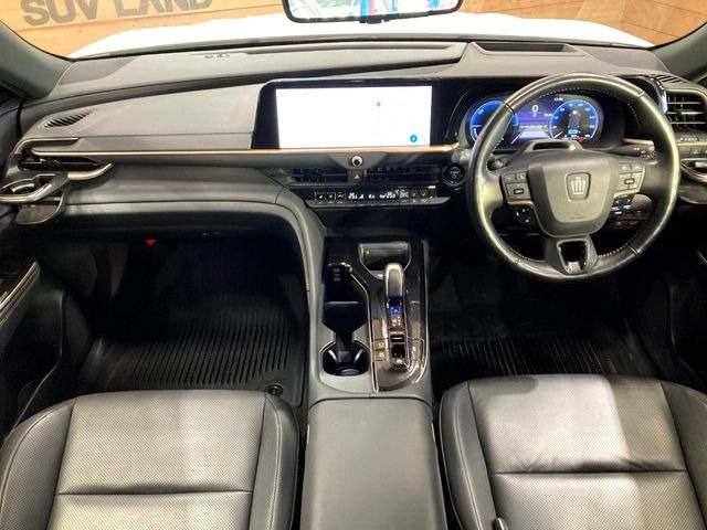 クラウンスポーツ2.5 Z E-Four 4WD