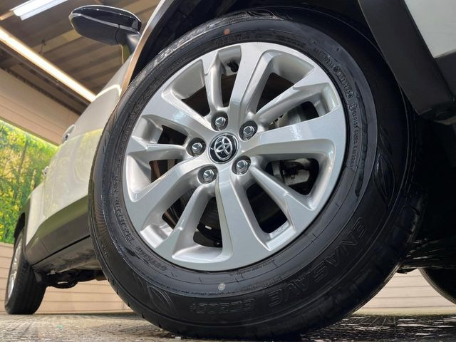 �y����16�C���`�A���~�z�C�[���z�O�ςɃ}�b�`���������A���~�z�C�[���𑕒����Ă���܂��B�e��ЊO�A���~�z�C�[����A�X�^�b�h���X�^�C�����戵�����Ă���܂��B���񂲑��k����������