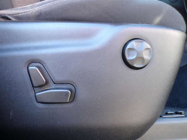 �J�[�Z���T�[�A�t�^�[�ۏ؁E�N�C�b�N���[�V�����ۏ؂�1�N�`3�v�����I�ׂ�ۏ؁��g�p�p�x�ɂ��킹�Ă��I�т��������܂� �������b�J�[�E�S���ǂ��ł��ŏC���\ �K�X���A�o�b�e���[�オ��A�^�C�����������Ă܂�