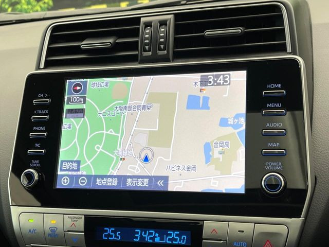 【9インチ ディスプレイオーディオ】大画面ディスプレイへお持ちのスマートフォンと連携して、ナビやbluetoothでの音楽再生が可能です♪デザインはもちろん操作性も良好!別途ナビ機能の取付可能です♪