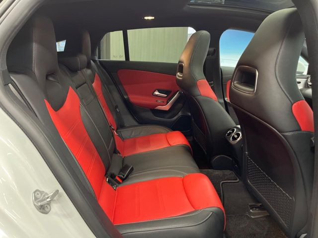 ���㕔���Ȃ��C�ɂȂ�悤�ȃL�Y�E�����ւ��蓙�A�傫�ȃ_���[�W�͂Ȃ��A�ǍD�ȏ�Ԃł��B