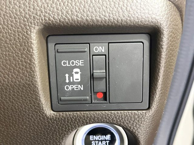 �y�p���[�X���C�h�h�A�z�X�}�[�g�L�[��^�]�Ȃ̃X�C�b�`�ŃX���C�h�h�A�̊J���\���d��������͂����ăh�A���J����K�v�������A���������q�l�ł��A�d���ו��������Ă��鎞�����N�ɊJ���߂ł��܂���