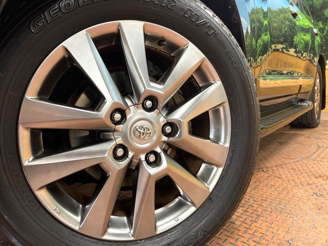 �y����20�C���`�A���~�z�C�[���z�O�ςɃ}�b�`���������A���~�z�C�[���𑕒����Ă���܂��B�e��ЊO�A���~�z�C�[����A�X�^�b�h���X�^�C�����戵�����Ă���܂��B���񂲑��k����������