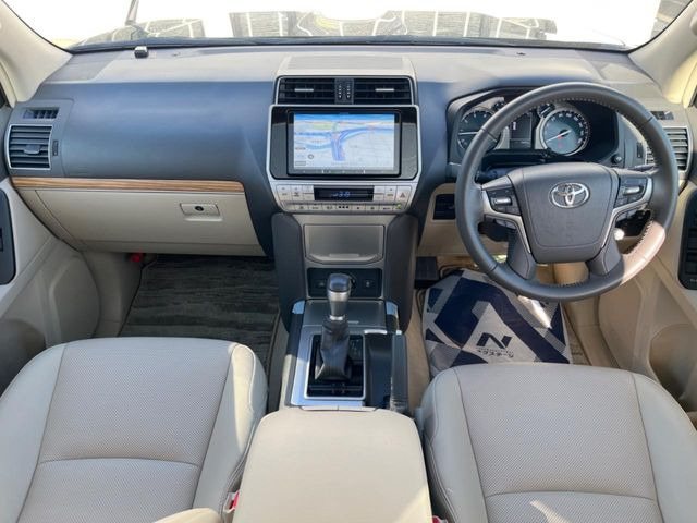 グループ総在庫数約30,000台!!全国の系列店からメーカー・車種問わずご紹介出来るので、あなたにピッタリのお車が見つかるはずです♪まずはお問い合わせ下さい☆