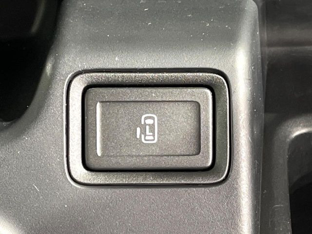 �y�p���[�X���C�h�h�A�z�X�}�[�g�L�[��^�]�Ȃ̃X�C�b�`�ŃX���C�h�h�A�̊J���\���d��������͂����ăh�A���J����K�v�������A���������q�l�ł��A�d���ו��������Ă��鎞�����N�ɊJ���߂ł��܂���