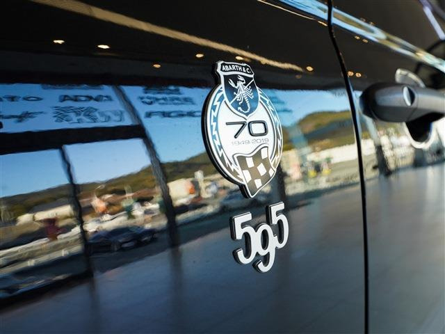 ����E�����������Ă���܂��B���C�y�ɂ����k���������B