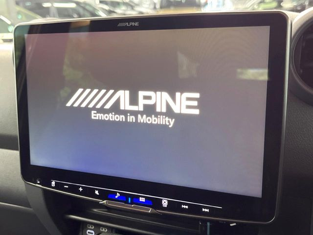 �y�f�B�X�v���C�I�[�f�B�I�z�������̃X�}�[�g�t�H���ƘA�g���āA�i�r��bluetooth�ł̉��y�Đ����\�ł���f�U�C���͂�����񑀍쐫���ǍD!�ʓr�i�r�@�\�̎�t�����\�ł���