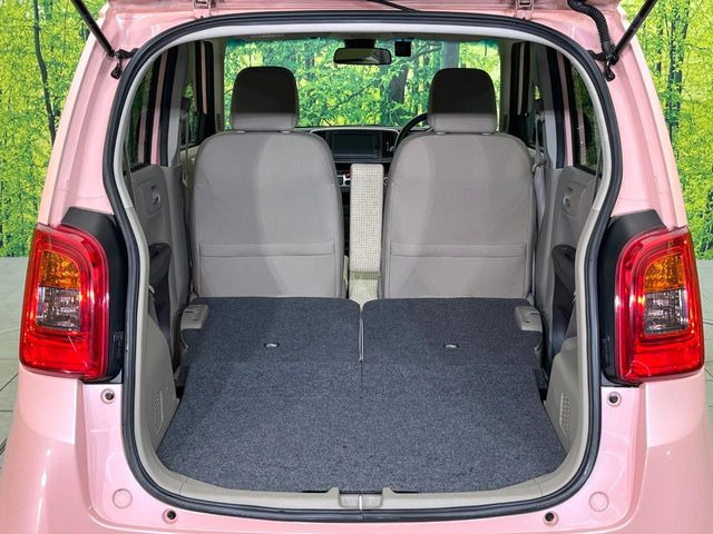 ���i�̂���������ʋ΁A���}���ɏ\���ȉ׎��X�y�[�X���m�ۂ��Ă���܂��B�Z�J���h�V�[�g��|���ƁA�傫�ȉו��̐ύڂ��\�ł���