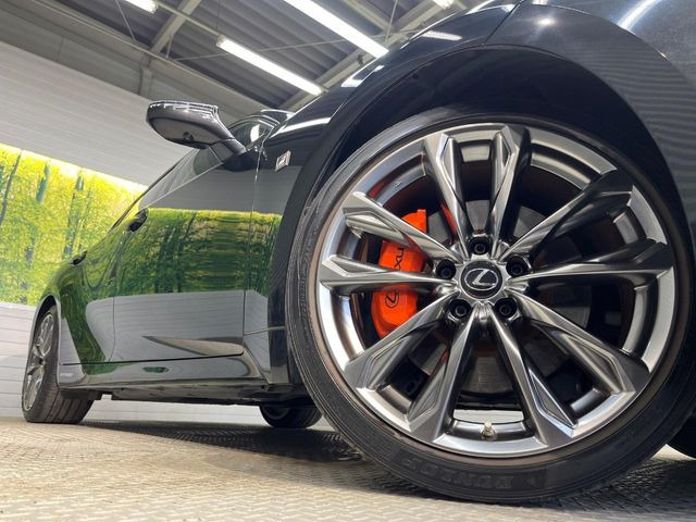 �y�I�����W�L�����p�[�t������19�C���`�A���~�z�C�[���z�O�ςɃ}�b�`���������A���~�z�C�[���𑕒����Ă���܂��B�e��ЊO�A���~�z�C�[����A�X�^�b�h���X�^�C�����戵�����Ă���܂��B���񂲑��k����������