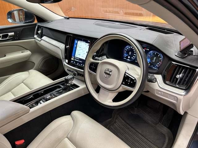 V60T5 インスクリプション