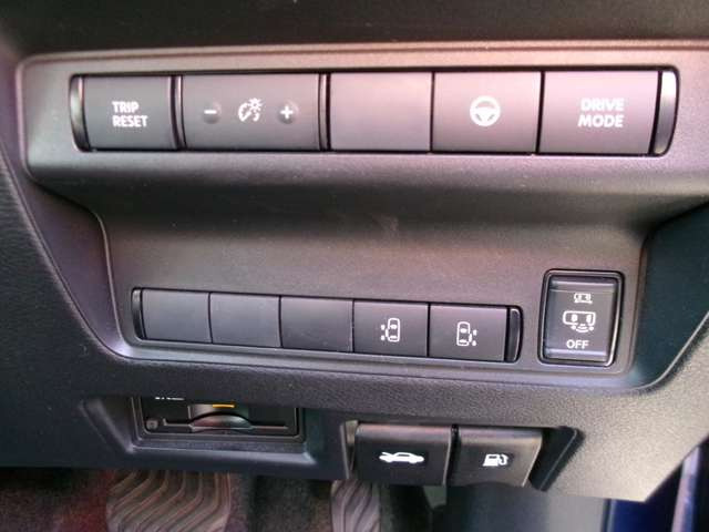 セレナ1.4 e-POWER AUTECH