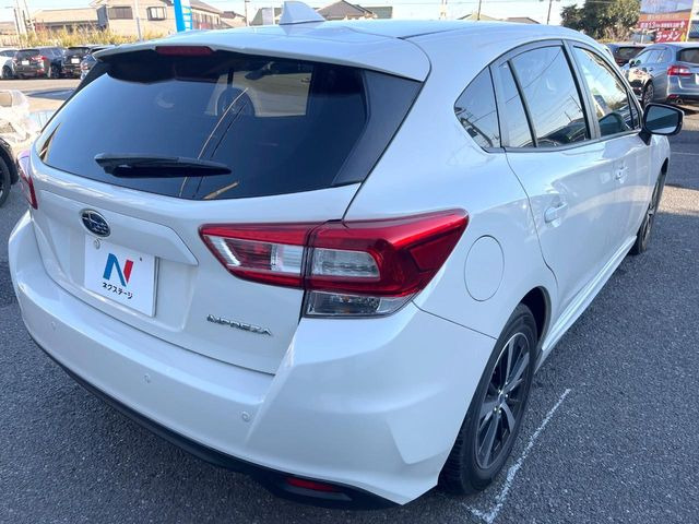 ☆全国のネクステージからお取り寄せが可能※!遠方の店舗に展示してあるクルマが気になる場合も、最寄りの店舗でご覧いただくことが可能です!是非私たちに要望をお聞かせください!※別途費用