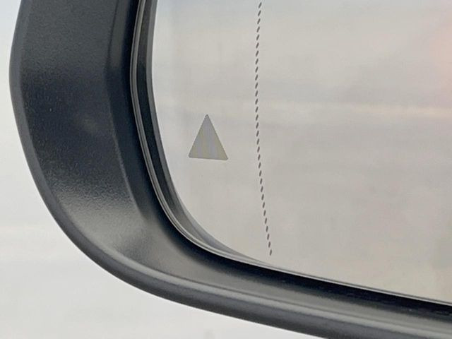 ���u���C���h�A�V�X�g�Z���T�[:���p����̎Ԃ����m���A�h���C�o�[���Ԑ��ύX���s���ۂɁA�x�����Ƌ��ɒ��ӂ𑣂��Ă������S�x���@�\�ł�!