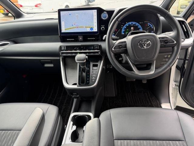 ノア1.8 ハイブリッド S-Z