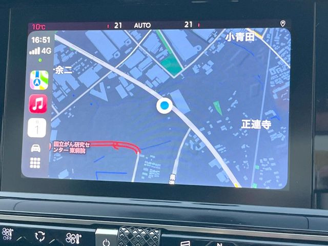 ��Apple Car Play:�X�}�z�Ƃ̗L���ڑ��ŁA�i�r�E�I�[�f�B�I�Đ��ȂǃX�}�z�̃A�v���@�\����ʂł��g����֗��@�\�ł�!