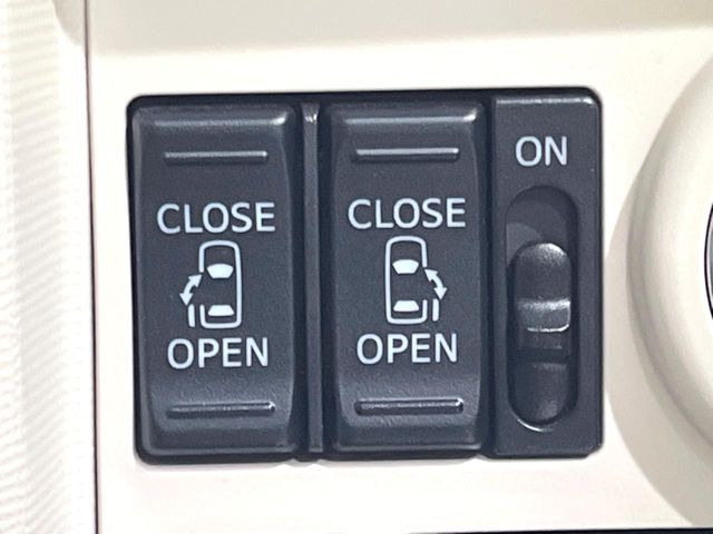 �y�����p���[�X���C�h�h�A�z�X�}�[�g�L�[��^�]�Ȃ̃X�C�b�`�Ō�ȗ����X���C�h�h�A�̊J���\���d��������͂����ăh�A���J����K�v�������A�����Ȃ��q�l�ł��ȒP�ɊJ���߂ł����K�ł���