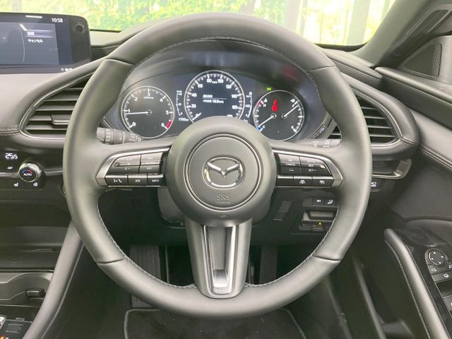 �y�X�e�A�����O�X�C�b�`�z�^�]���A�O������ڐ������炷���ƂȂ��A�I�[�f�B�I���̑��삪�\�ȕ֗��@�\!���S&���K�ȃh���C�u�����o���Ă���܂���