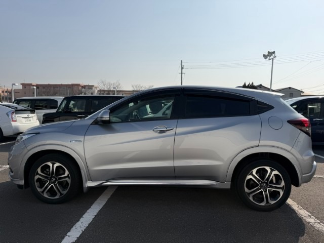 ヴェゼル1.5 ハイブリッド Z ホンダセンシング 4WD