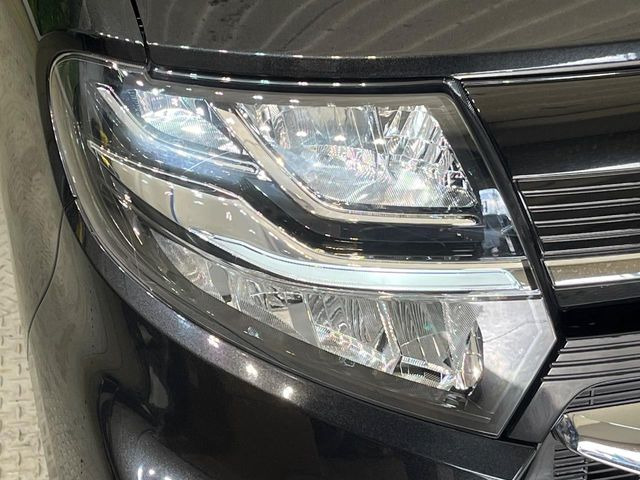 �yLED�w�b�h���C�g�z���V����ԑ��s�����ǍD�Ȏ��E���m�ۂ����S���ĉ^�]�ł��鍂�P�xLED�w�b�h���C�g�𑕔�!�_�����x�������A����d�͂��}�����Ă��܂��B