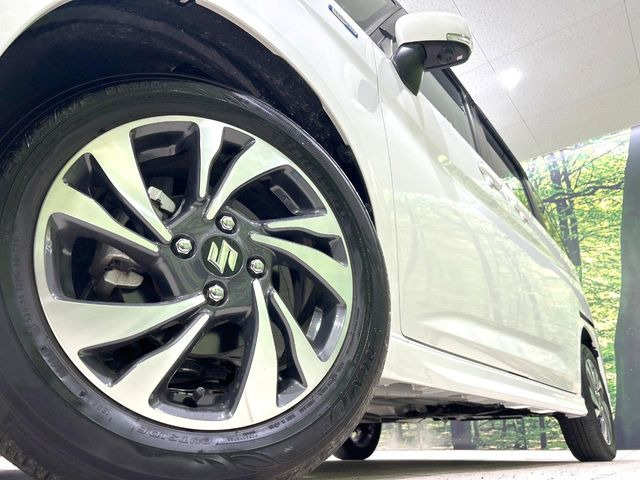 �y����15�C���`�A���~�z�C�[���z�O�ςɃ}�b�`���������A���~�z�C�[���𑕒����Ă���܂��B�e��ЊO�A���~�z�C�[����A�X�^�b�h���X�^�C�����戵�����Ă���܂��B���񂲑��k����������