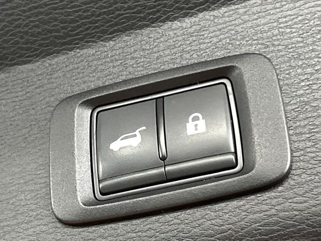 �y�p���[�o�b�N�h�A�z�X�}�[�g�L�[��^�]�Ȃ̃{�^�������������Ń��A�Q�[�g�������ŊJ���܂�!�ו��������Ă��鎞��A�����ʒu�ɂ���o�b�N�h�A��߂�ۂɕ֗��ȋ@�\�ł���