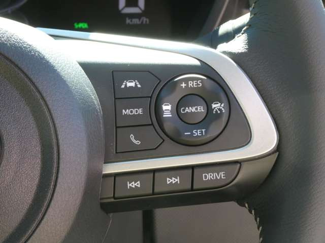 �A�_�v�e�B�u�N���[�Y�R���g���[������!�Ǐ]���ō������H�����S�ł���