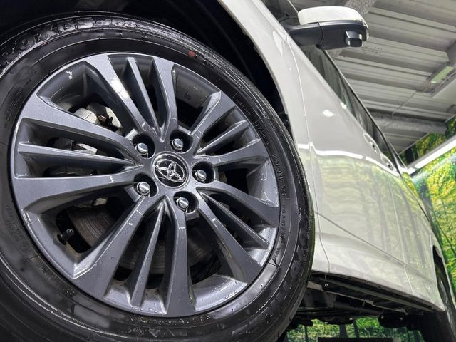 �y����16�C���`�A���~�z�C�[���z�O�ςɃ}�b�`���������A���~�z�C�[���𑕒����Ă���܂��B�e��ЊO�A���~�z�C�[����A�X�^�b�h���X�^�C�����戵�����Ă���܂��B���񂲑��k����������