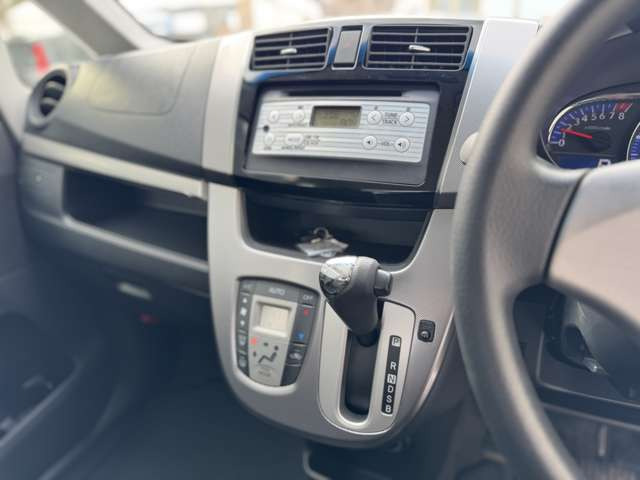 ���[�Ԃ܂łɎԗ������Ȃǐ�C�X�^�b�t����Ƃ������܂��� �����̓X�`�[�������͂��߁A�ł��邾���C���悭����肢��������悤�����������܂�!�O���͋@�B�Ŗ����������āA���b�N�X�R�[�e�B���O�������Ă��܂��B