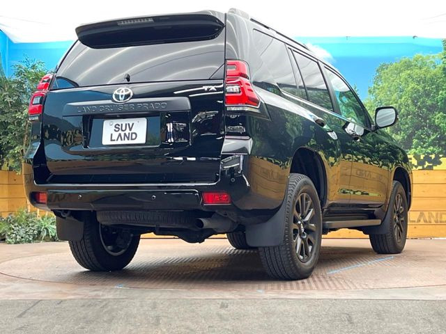 ☆全国のネクステージからお取り寄せが可能※!遠方の店舗に展示してあるクルマが気になる場合も、最寄りの店舗でご覧いただくことが可能です!是非私たちに要望をお聞かせください!※別途費用