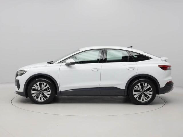 Q4スポーツバックe-tron40 アドバンスド