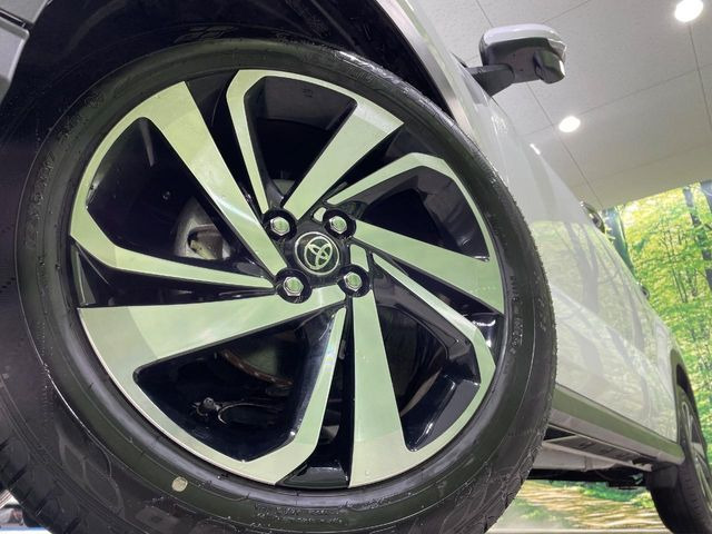 �y����17�C���`�A���~�z�C�[���z�O�ςɃ}�b�`���������A���~�z�C�[���𑕒����Ă���܂��B�e��ЊO�A���~�z�C�[����A�X�^�b�h���X�^�C�����戵�����Ă���܂��B���񂲑��k����������