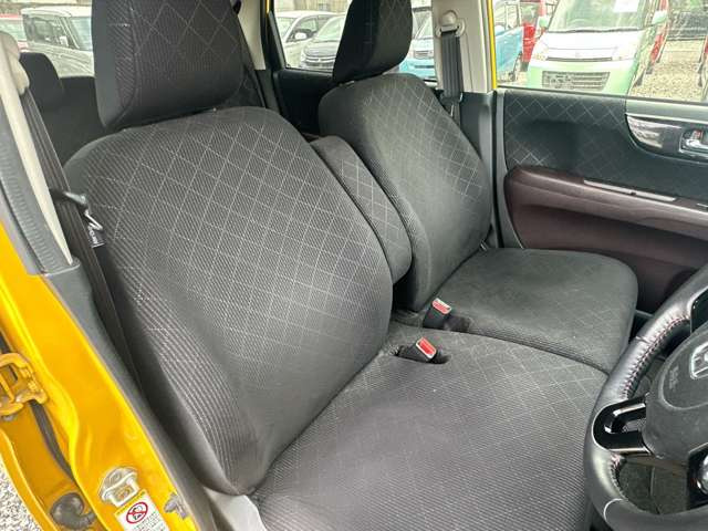 �I�[�����[�J�[�̌y�����Ԃ𒆐S�ɖL�x�ȎԎ����葵���Ă���܂��􂨒T���̂��Ԃ������ƌ�����܂�!!