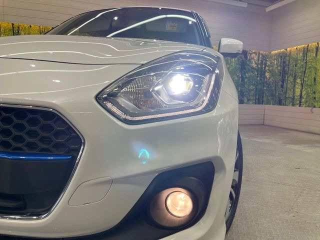 �yLED�w�b�h���C�g�z���V����ԑ��s�����ǍD�Ȏ��E���m�ۂ����S���ĉ^�]�ł��鍂�P�xLED�w�b�h���C�g�𑕔�!�_�����x�������A����d�͂��}�����Ă��܂��B