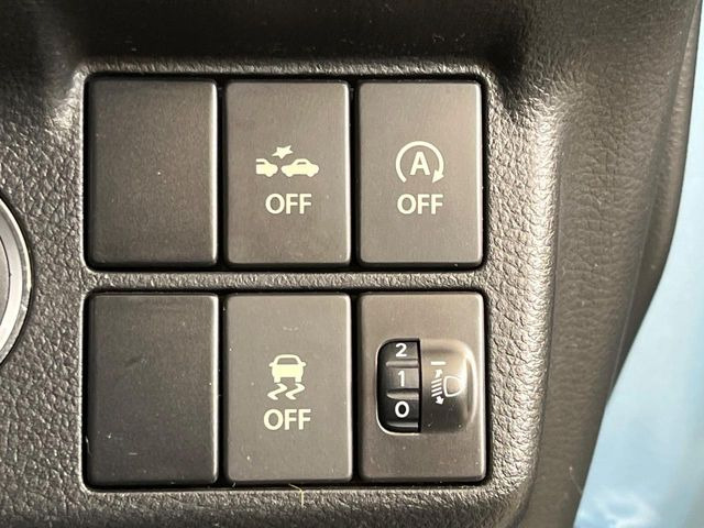 �y�Z�[�t�e�B�T�|�[�g�z���s���ɑO���̎ԗ�����F�����A�Փ˂������Ȏ��͌x��ƃu���[�L�ŏՓˉ���Ɣ�Q�y�����A�V�X�g�B�����S�Ƀh���C�u�����y���݂��������܂��B