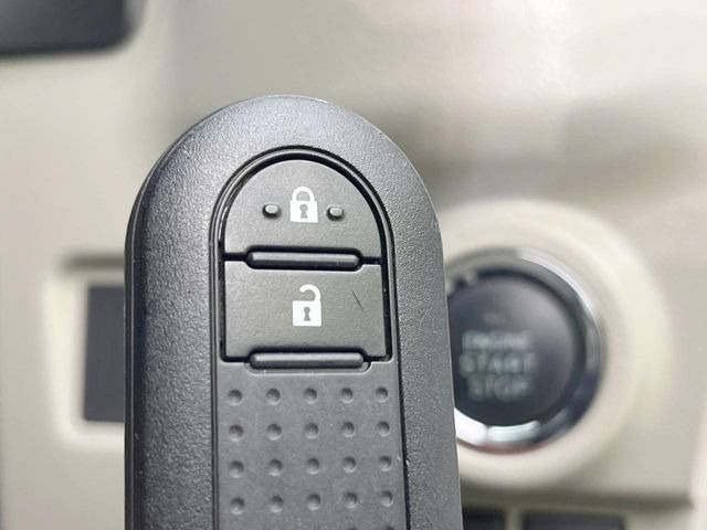 �y�L�[�t���[�V�X�e���z�J�o����|�P�b�g�ɓ��ꂽ�܂܂ł��h�A�̎{���E�������\�ȃX�}�[�g�L�[�𑕔��B�G���W���̃I���E�I�t�����J�M�����o���K�v����������Ƃ��Ă��֗��ł���