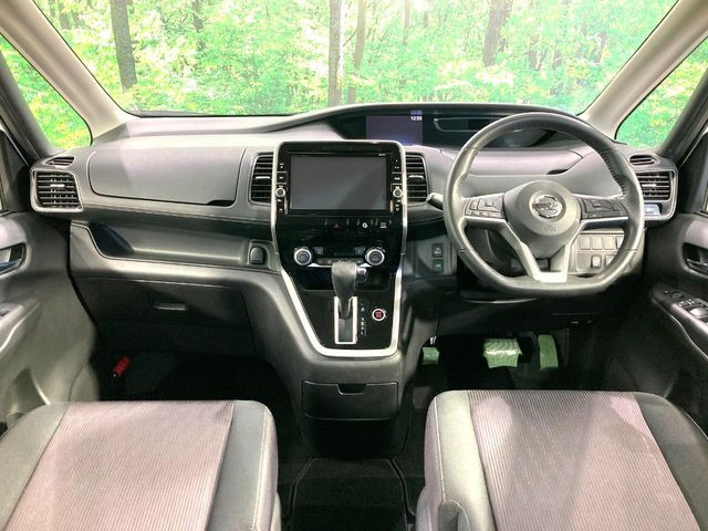 セレナ2.0 ハイウェイスター VセレクションII