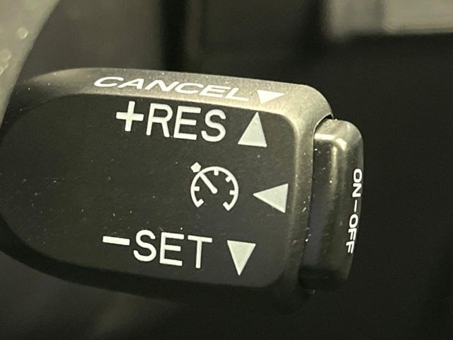 �y�N���[�Y�R���g���[���z�������H�����N���N���s�B�A�N�Z���𗣂��Ă���葬�x�ő��s���ł��A�������^�]���̕��S���y��!�����E�������ȒP�ȃX�C�b�`����Œ����ł��܂��B