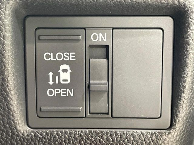 �y�p���[�X���C�h�h�A�z�X�}�[�g�L�[��^�]�Ȃ̃X�C�b�`�ŃX���C�h�h�A�̊J���\���d��������͂����ăh�A���J����K�v�������A���������q�l�ł��A�d���ו��������Ă��鎞�����N�ɊJ���߂ł��܂���