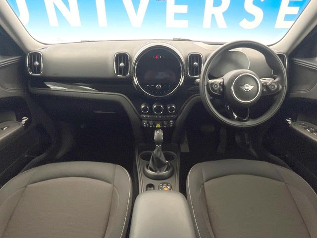 輸入車グループ総在庫数約2,000台!全国の系列店からメーカー・車種問わずご紹介出来るので、あなたにピッタリのお車が見つかるはずです♪まずはお問い合わせ下さい☆