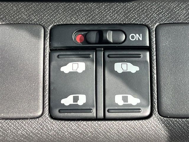 �y�����p���[�X���C�h�h�A�z�X�}�[�g�L�[��^�]�Ȃ̃X�C�b�`�Ō�ȗ����X���C�h�h�A�̊J���\���d��������͂����ăh�A���J����K�v�������A�����Ȃ��q�l�ł��ȒP�ɊJ���߂ł����K�ł���